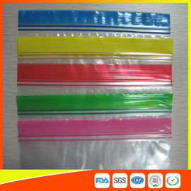 China Transparente Plastikverpackungs-Taschen mit Reißverschluss antistatisch mit der Reißverschluss-obersten blauen Lippe fournisseur